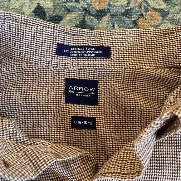 Arrow mens dress shirt L tall - Picture 2 of 2